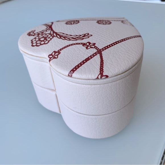 Pandora Leather Heart Shaped Tiered Swivel Bracelet & Charms Jewelry Box - Picture 4 of 12